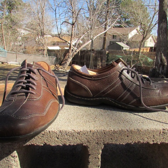 Hush Puppies Elkhound MT Oxford casual, moc-toe lace-up shoe